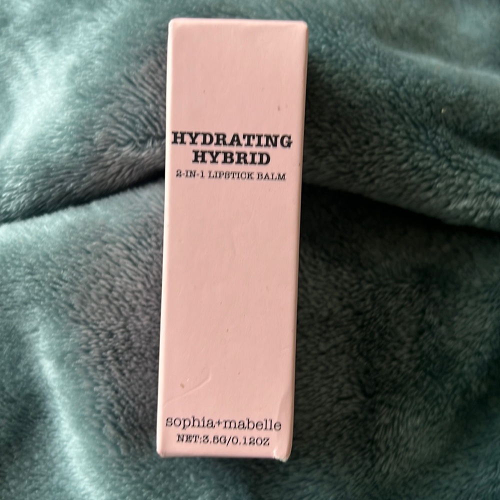 Hydrating Hybrid made by Sophia+Mabelle